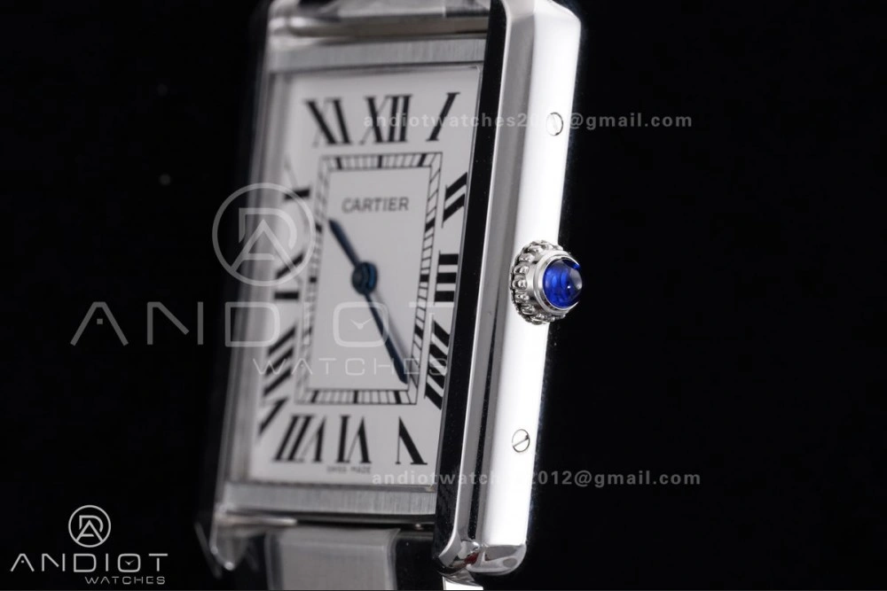 Tank Solo 27.5x34.8mm AF SS White Dial on SS Bracelet Ronda Quartz TimelessDesign 257