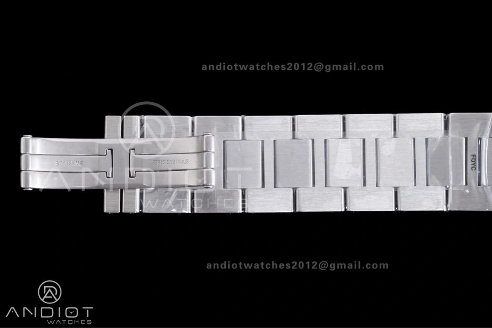 Tank Solo 27.5x34.8mm AF SS White Dial on SS Bracelet Ronda Quartz TimelessDesign 257