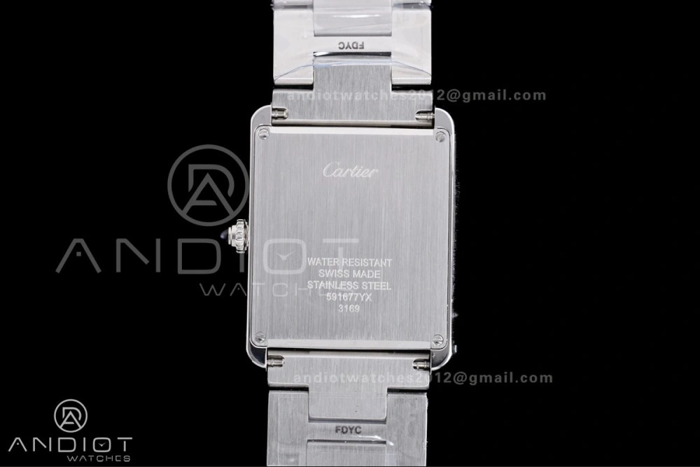 Tank Solo 27.5x34.8mm AF SS White Dial on SS Bracelet Ronda Quartz TimelessDesign 257