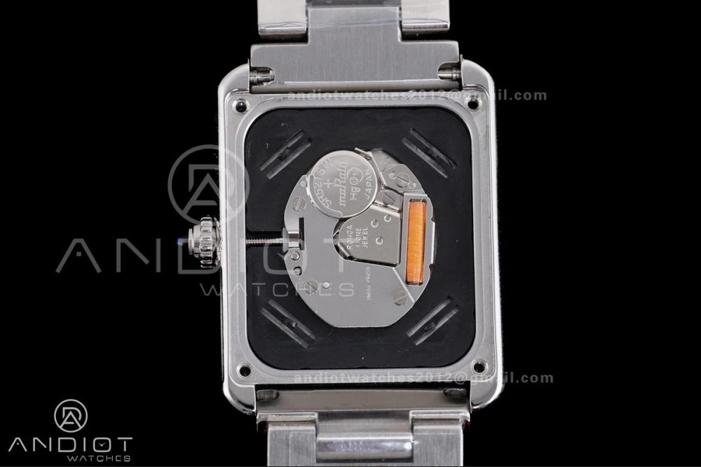 Affordable Tank Solo 31x24.4mm AF SS White Dial on SS Bracelet Ronda Quartz 255