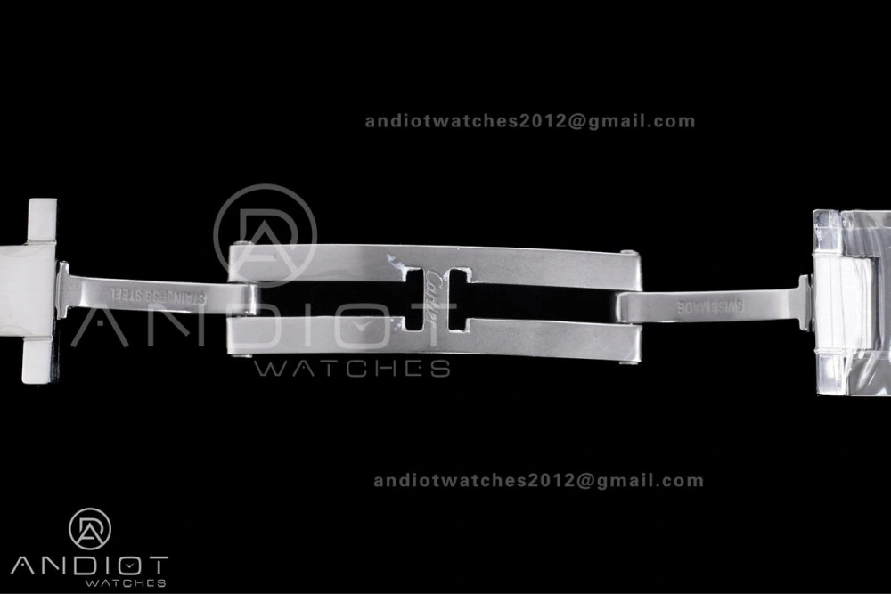 Affordable Tank Solo 31x24.4mm AF SS White Dial on SS Bracelet Ronda Quartz 255