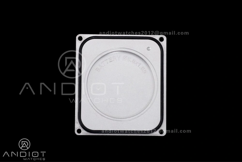 Affordable Tank Solo 31x24.4mm AF SS White Dial on SS Bracelet Ronda Quartz 255