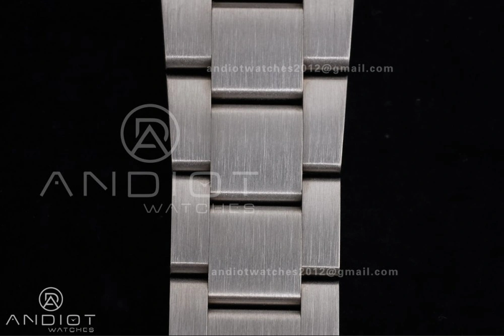 EyeCatching Yacht-Master 226627 Titanium Clean 1:1 Best Edition Black Dial On Titanium Bracelet SH 1206